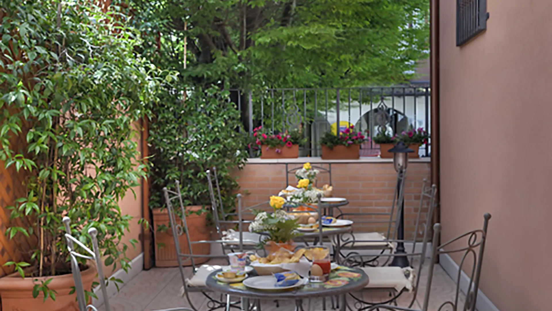 Hotel Garibaldi Mestre 3*,  Italy